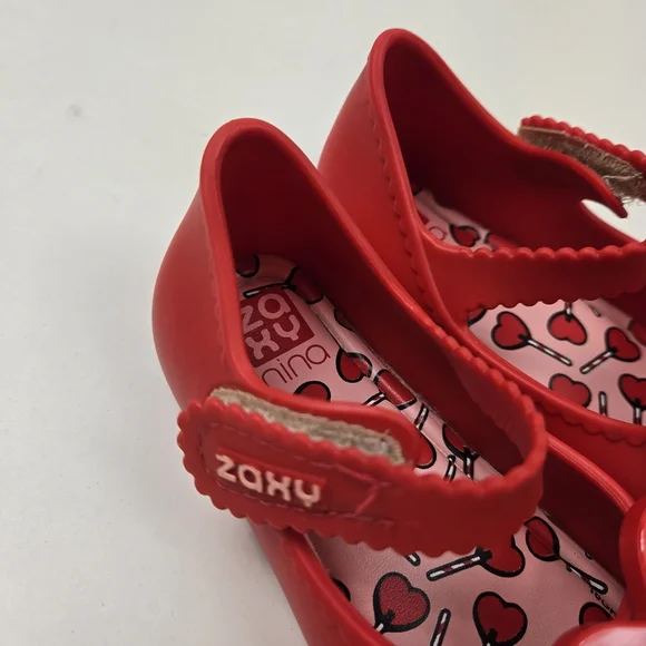Kids Red Heart Shoes - Picture 3 of 7